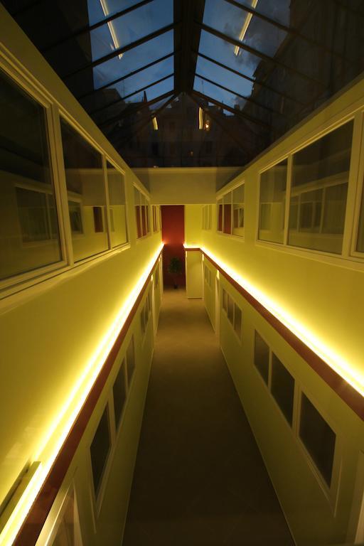 Tango Hotel Rom Exteriör bild
