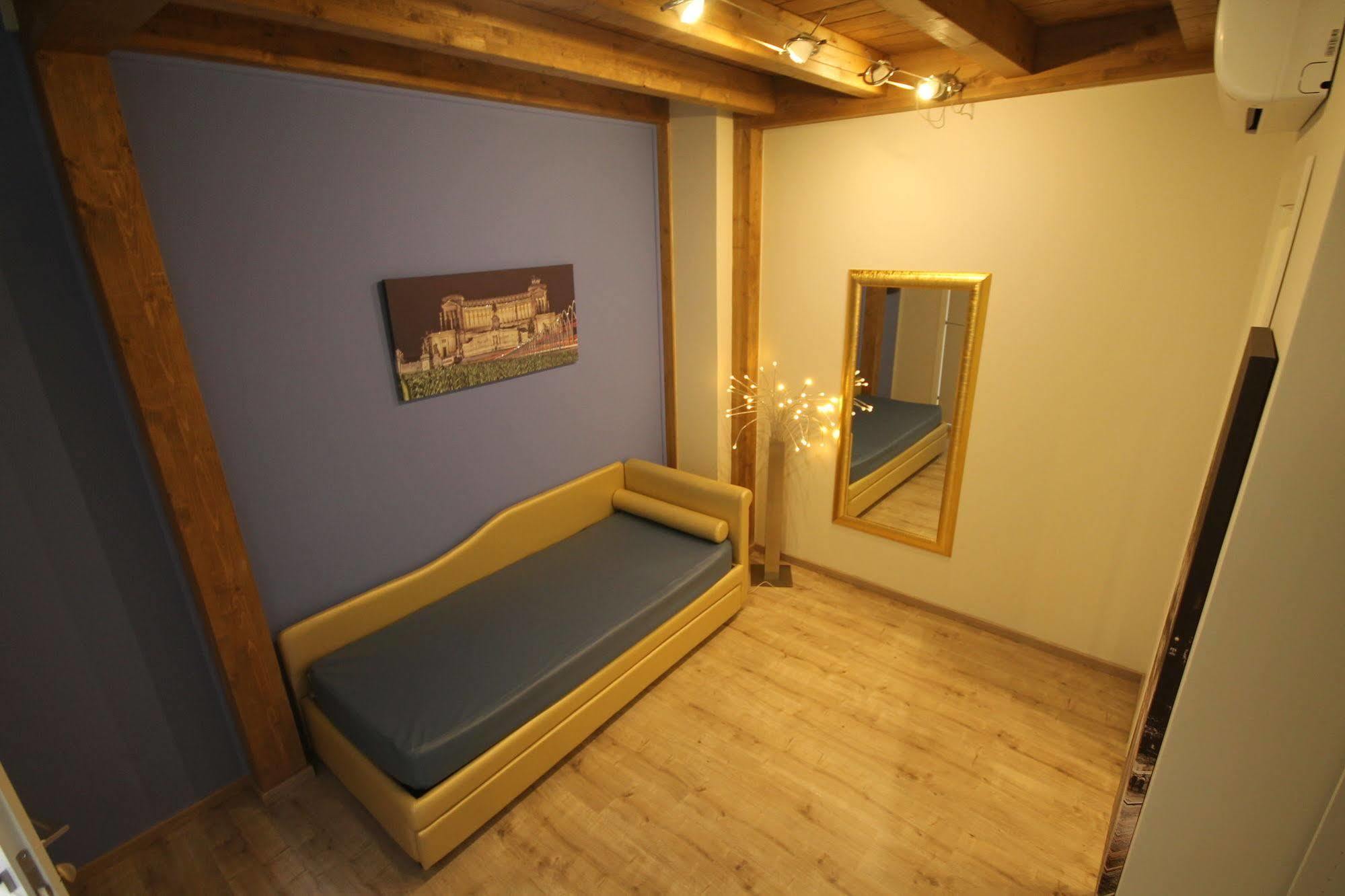 Tango Hotel Rom Exteriör bild